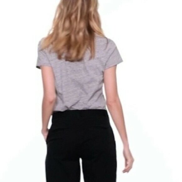 GAP 10" Mid-Rise Pink Chino Bermuda Shorts Size 2/26 - Picture 3 of 7